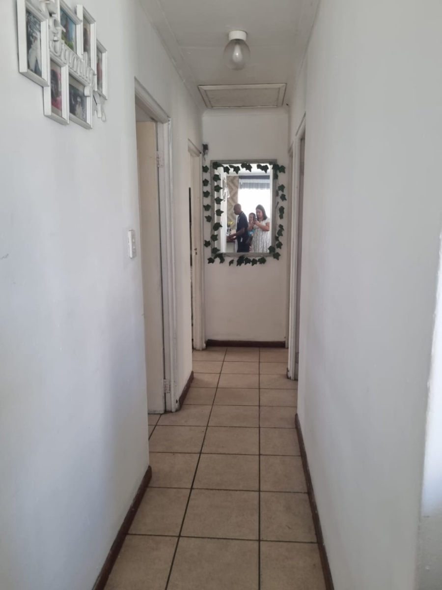 To Let 3 Bedroom Property for Rent in Belhar Western Cape